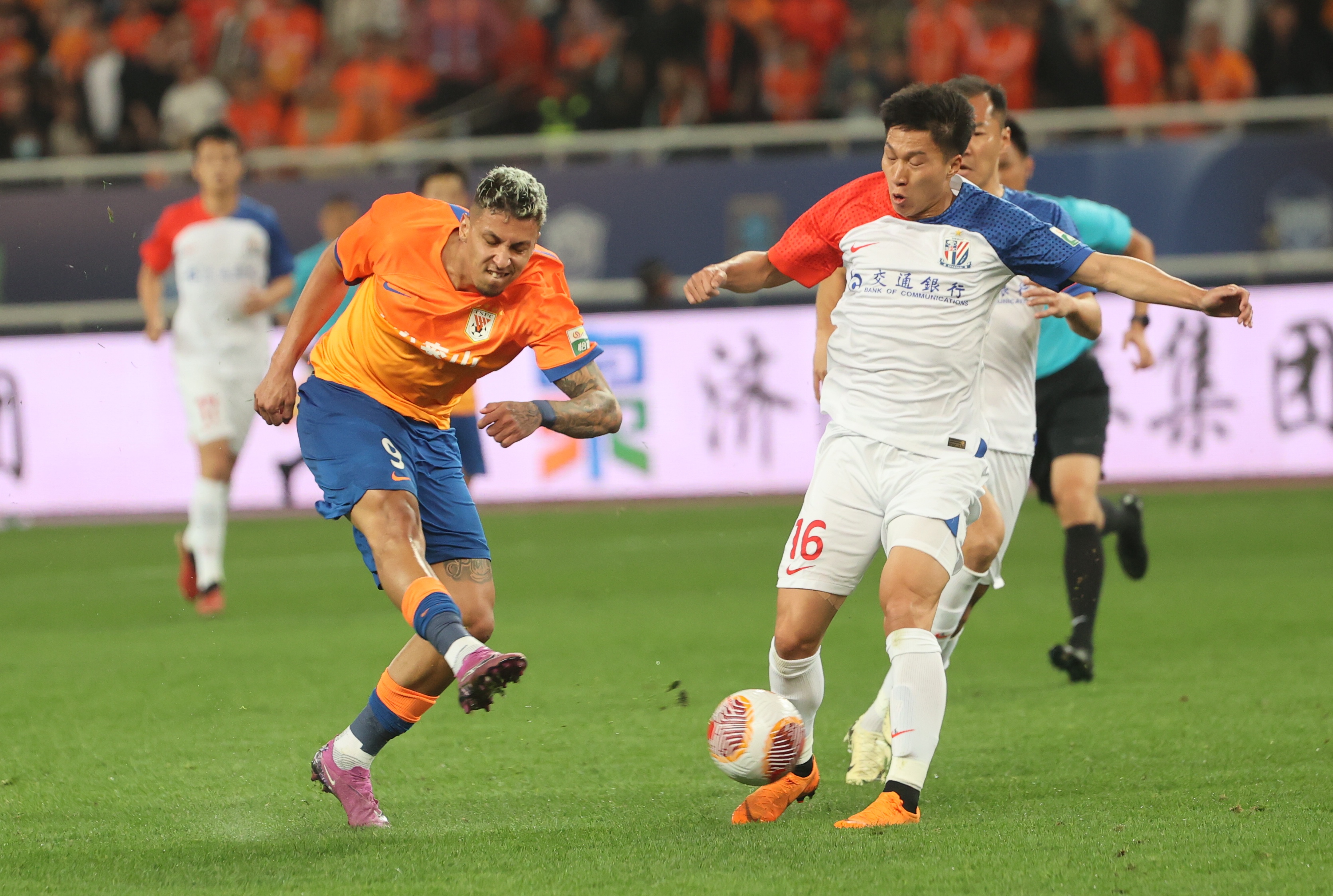 巴塞尔力克对手，努力晋级淘汰赛的简单介绍