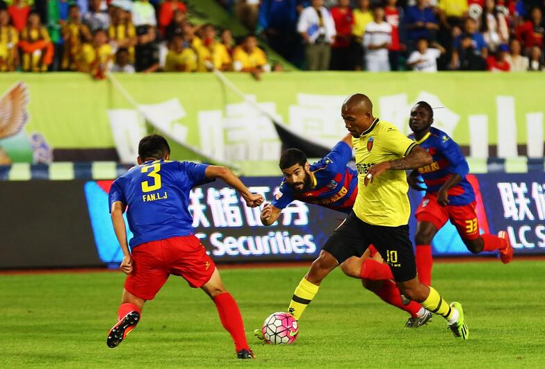 关于北京人和主场不敌深圳佳兆业，遭遇两连败的信息